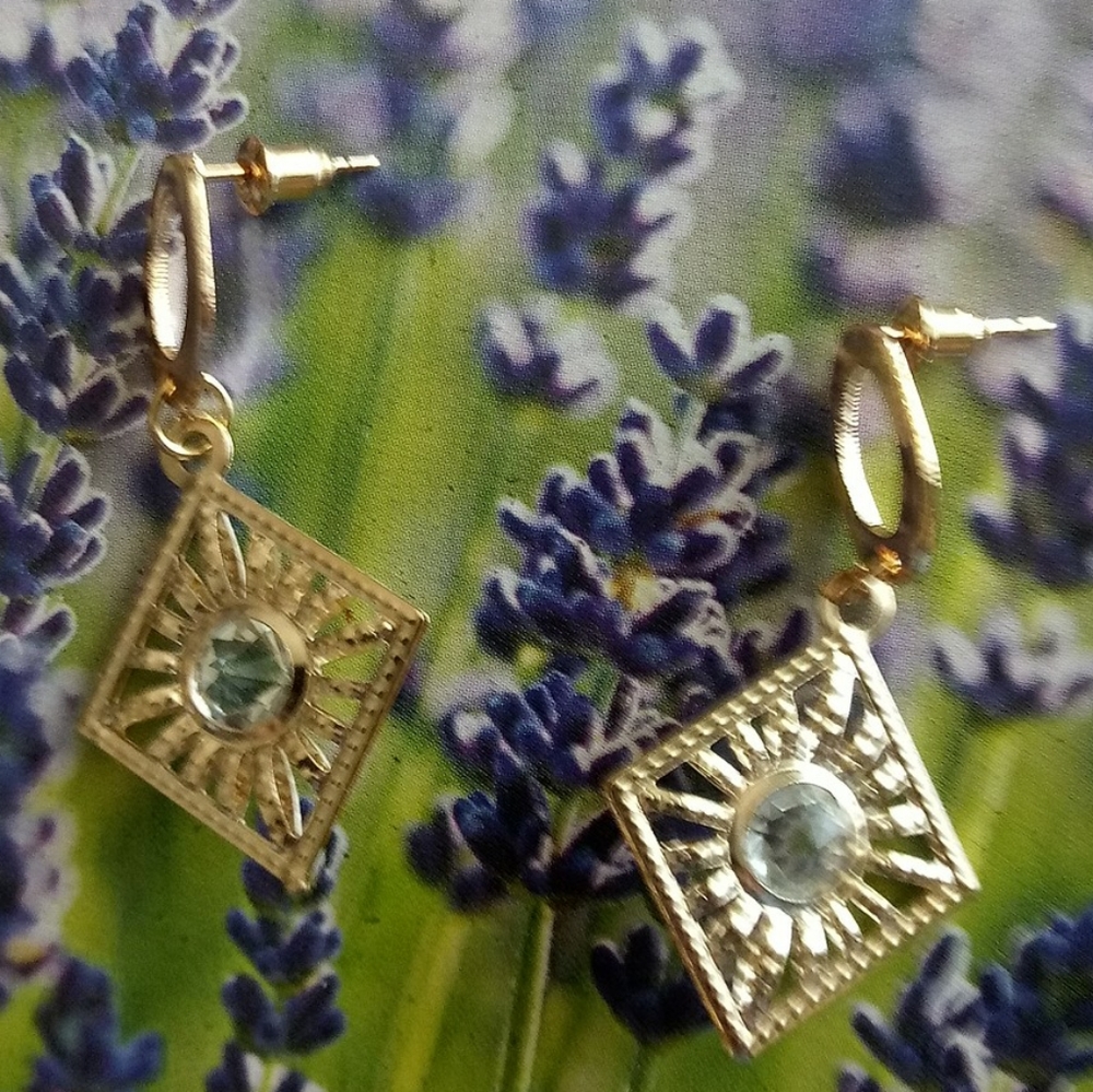 New Golden nickel free post earrings